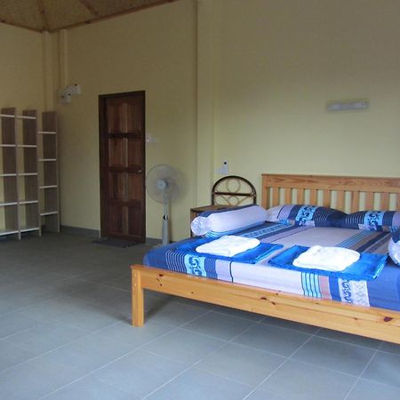 Flower Paradise Bungalows & Swiss Restaurant Roestiland Lamai Beach  Room photo